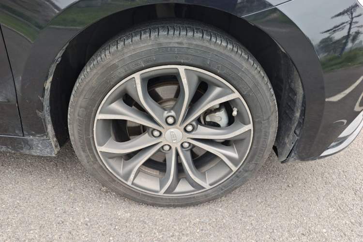 Used Geely Auto Emgrand GT 2020 1.5T MHEV Yaozhi Edition Right Front Wheel Hub