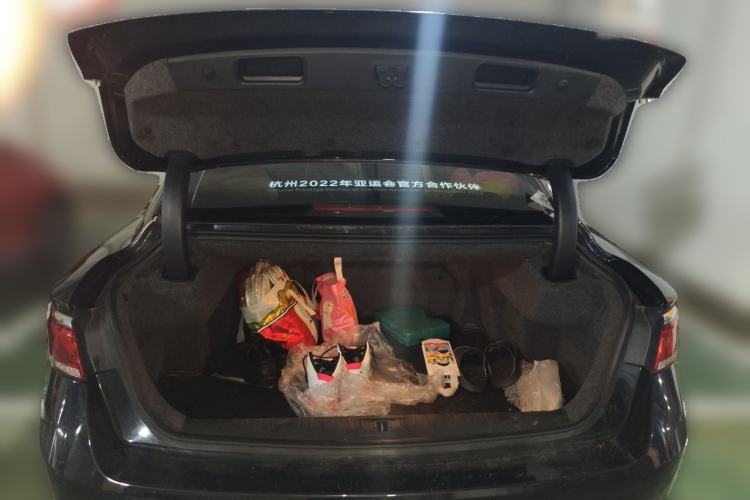 Used Geely Auto Emgrand GT 2020 Revised 1.8T Navigation Edition Trunk