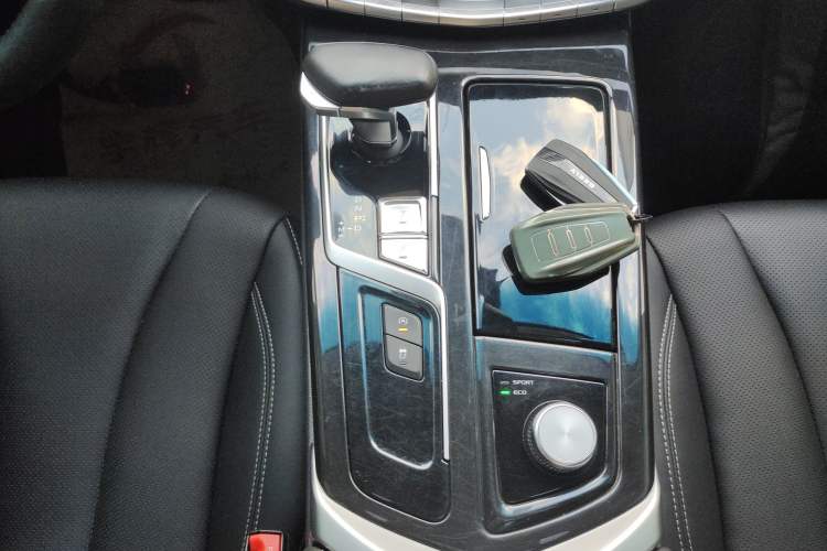 Used Geely Auto Emgrand GT 2020 1.5T MHEV Yaoxiang Edition Gear Lever