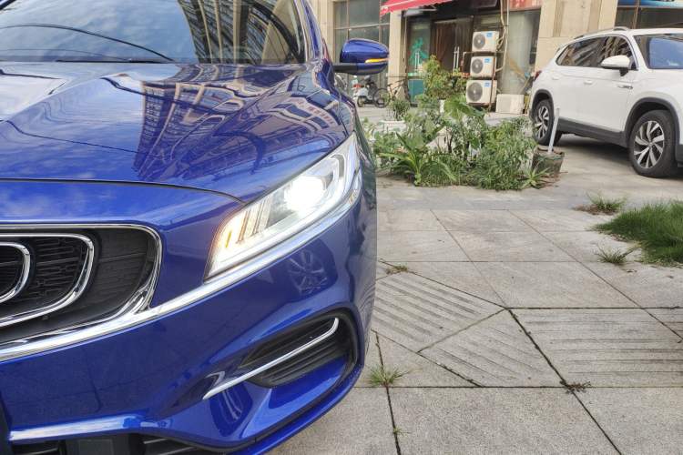 Used Geely Auto Emgrand GT 2020 1.5T MHEV Yaoxiang Edition Left Front Headlight