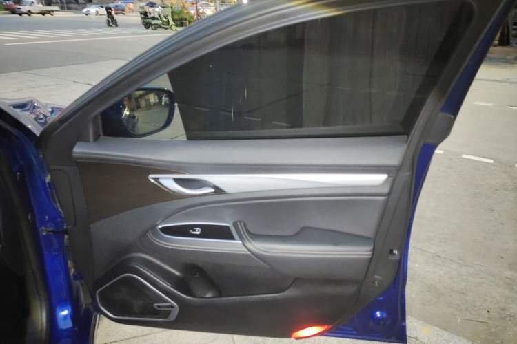 Used Geely Auto Emgrand GT 2020 1.5T MHEV Yaoxiang Edition Right Front Door Interior