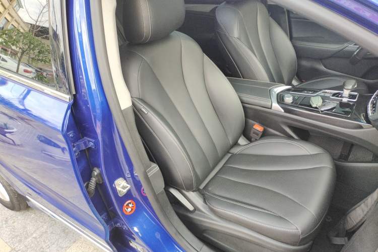 Used Geely Auto Emgrand GT 2020 1.5T MHEV Yaoxiang Edition Right Front Seat