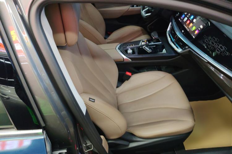 Used Geely Auto Emgrand GT 2020 1.5T MHEV Yaozhi Edition Right Front Seat