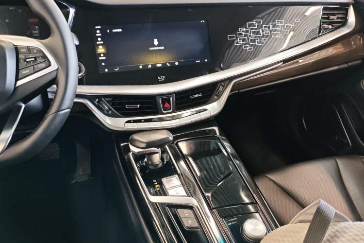 Used Geely Auto Emgrand GT 2020 1.5T MHEV Yaoxiang Edition Audio And AC Panel
