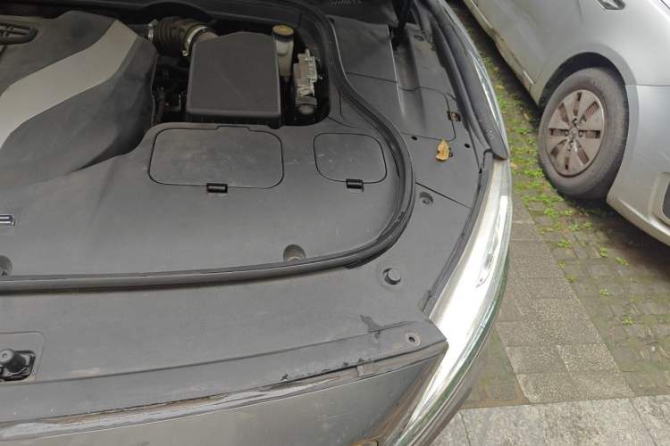 Used Geely Auto Emgrand GT 2020 Revised 1.8T Navigation Edition Engine Bay Left