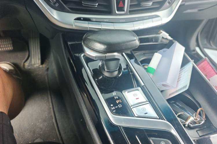 Used Geely Auto Emgrand GT 2020 1.5T MHEV Yaoxiang Edition Gear Lever