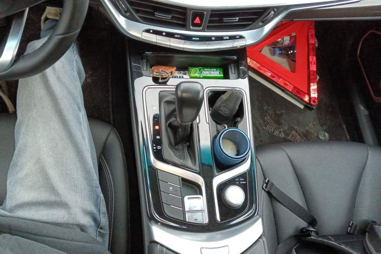 Used Geely Auto Emgrand GT 2020 1.8T Flagship Edition Gear Lever