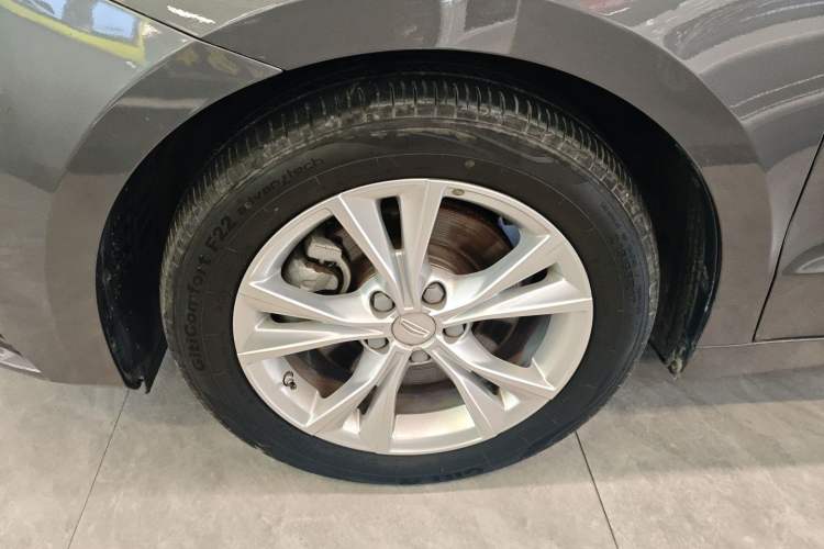 Used Geely Auto Emgrand GT 2020 1.5T MHEV Yaoxiang Edition Left Front Wheel Hub