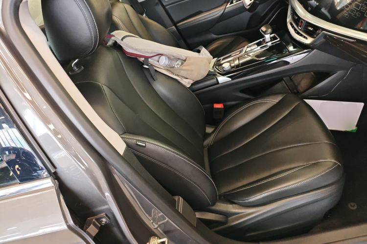 Used Geely Auto Emgrand GT 2020 1.5T MHEV Yaoxiang Edition Right Front Seat