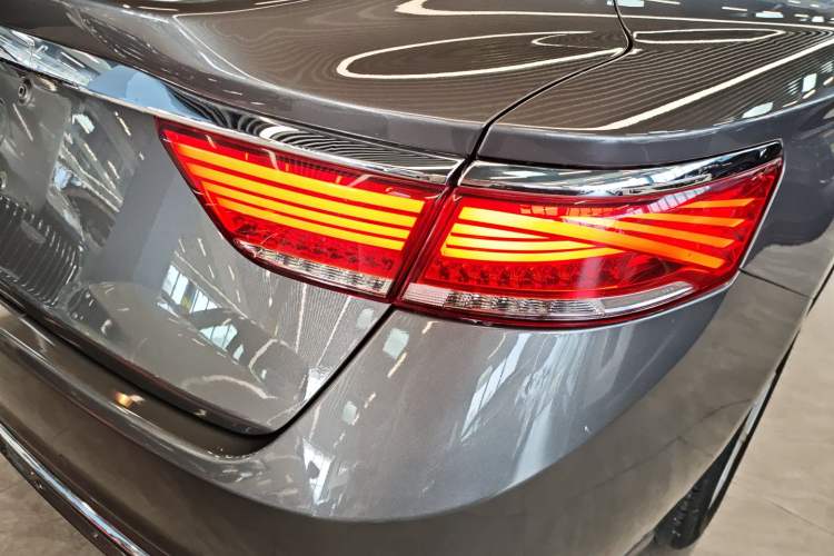 Used Geely Auto Emgrand GT 2020 1.5T MHEV Yaoxiang Edition Right Rear Taillight