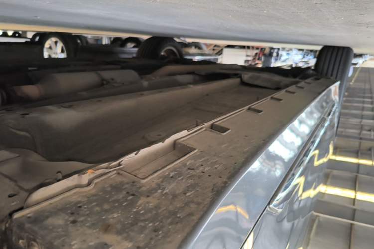 Used Geely Auto Emgrand GT 2020 1.8T Flagship Edition Right Side Sill