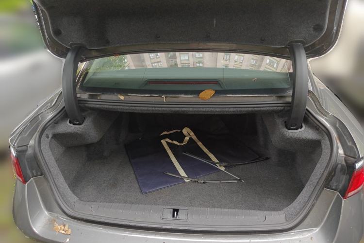 Used Geely Auto Emgrand GT 2020 Revised 1.8T Navigation Edition Trunk