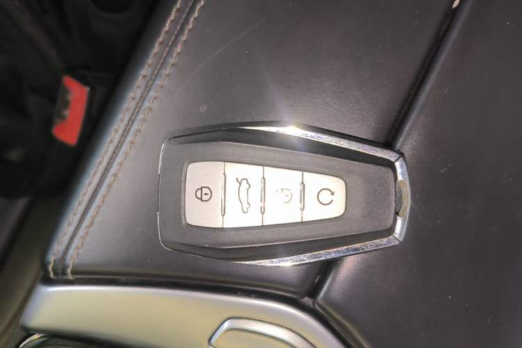Used Geely Auto Emgrand GT 2020 1.8T Flagship Edition Vehicle Key