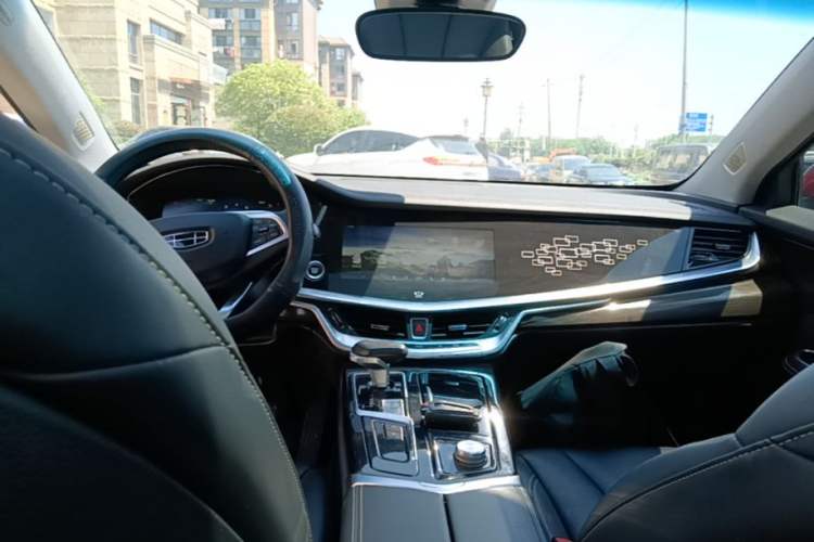 Used Geely Auto Emgrand GT 2020 1.5T MHEV Yaoxiang Edition Center Console