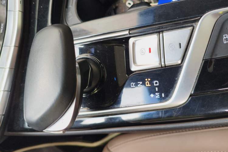 Used Geely Auto Emgrand GT 2020 1.5T MHEV Yaozun Edition Gear Lever