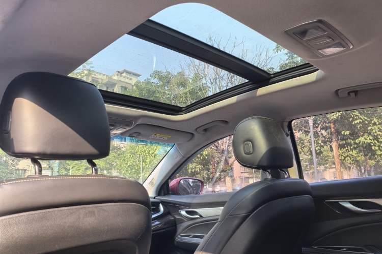 Used Geely Auto Emgrand GT 2020 1.8T Flagship Edition Headliner