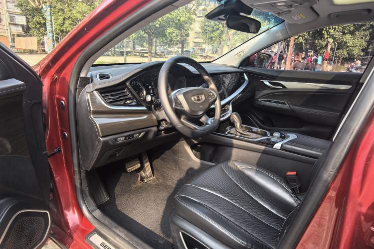Used Geely Auto Emgrand GT 2020 1.8T Flagship Edition Interior 8