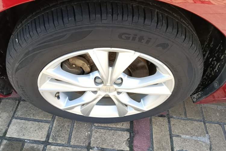 Used Geely Auto Emgrand GT 2020 1.5T MHEV Yaoxiang Edition Left Front Wheel Hub