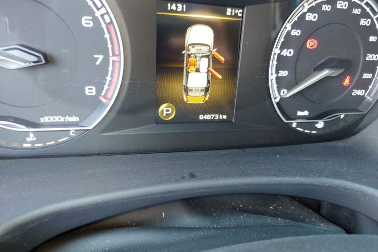 Used Geely Auto Emgrand GT 2020 1.8T Flagship Edition Odometer Close Up