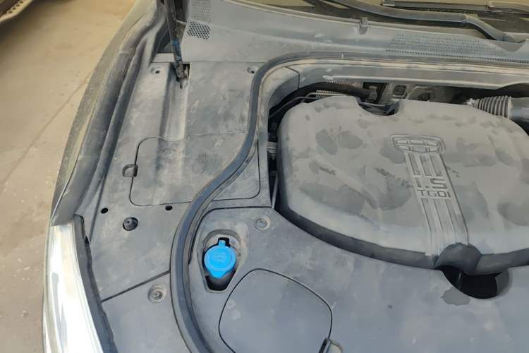 Used Geely Auto Emgrand GT 2020 1.5T MHEV Yaoxiang Edition Engine Bay Right