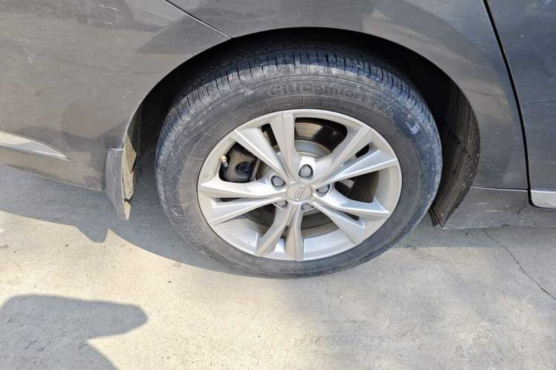 Used Geely Auto Emgrand GT 2020 Revised 1.8T Navigation Edition Right Rear Wheel Hub