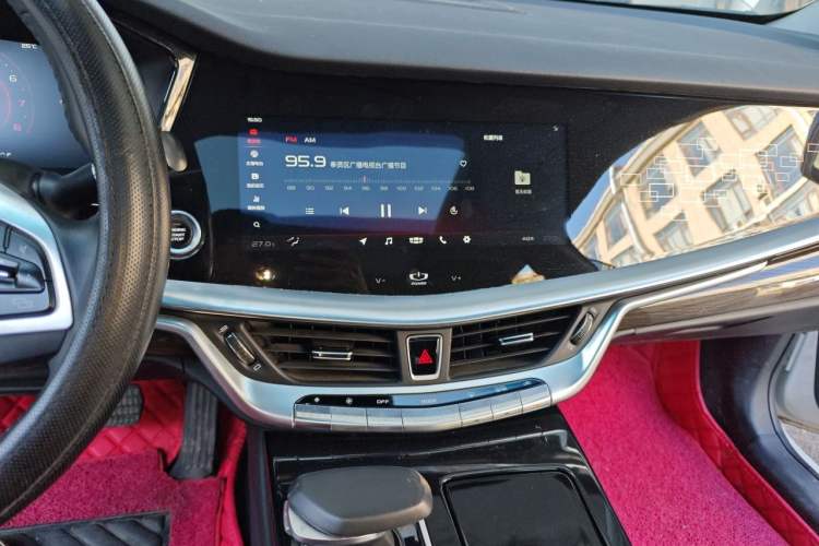 Used Geely Auto Emgrand GT 2020 1.5T MHEV Yaoxiang Edition Audio And AC Panel