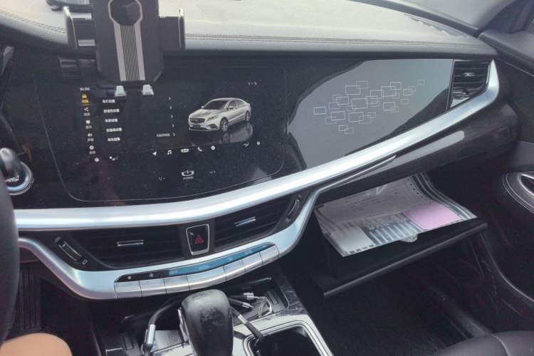Used Geely Auto Emgrand GT 2020 Revised 1.8T Navigation Edition Audio And AC Panel