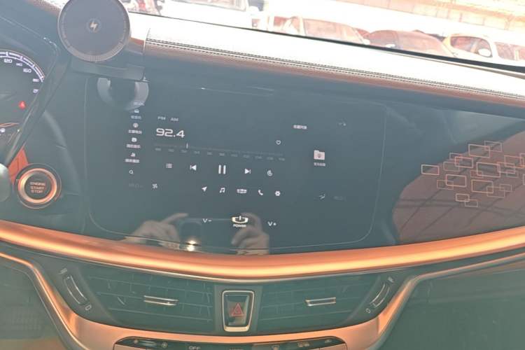 Used Geely Auto Emgrand GT 2020 Revised 1.8T Navigation Edition Audio And AC Panel