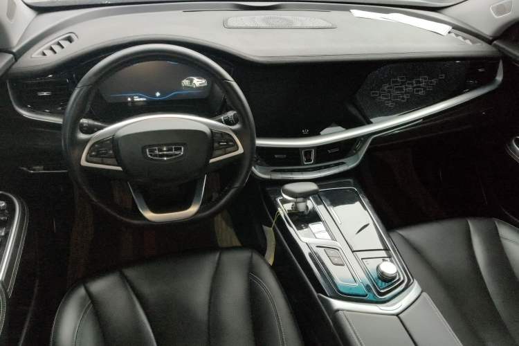Used Geely Auto Emgrand GT 2020 1.5T MHEV Yaoxiang Edition Center Console