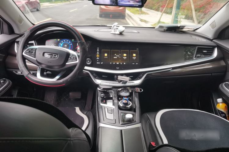 Used Geely Auto Emgrand GT 2020 1.5T MHEV Yaoxiang Edition Center Console