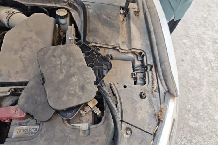 Used Geely Auto Emgrand GT 2020 1.5T MHEV Yaozun Edition Engine Bay Left