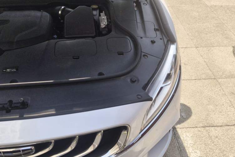 Used Geely Auto Emgrand GT 2020 1.5T MHEV Yaoxiang Edition Engine Bay Left