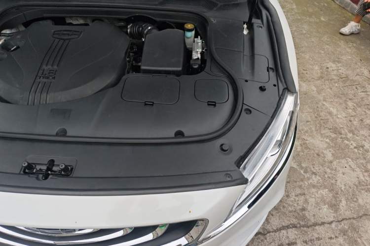 Used Geely Auto Emgrand GT 2020 Revised 1.8T Navigation Edition Engine Bay Left