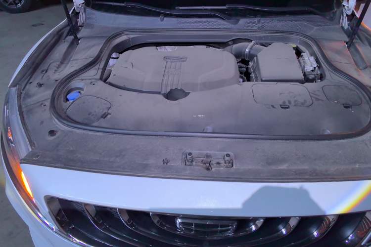 Used Geely Auto Emgrand GT 2020 1.5T MHEV Yaoxiang Edition Engine Bay Right