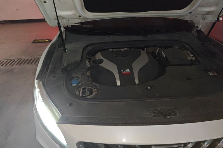 Used Geely Auto Emgrand GT 2020 1.8T Flagship Edition Engine Bay Right