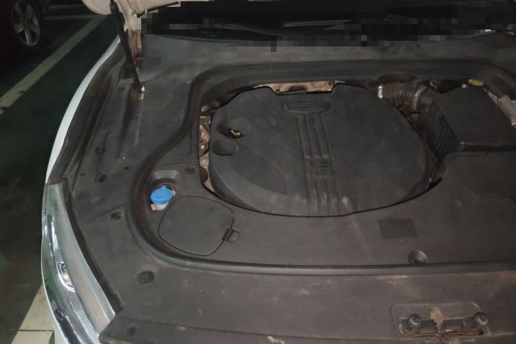 Used Geely Auto Emgrand GT 2020 Revised 1.8T Navigation Edition Engine Bay Right