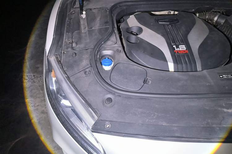 Used Geely Auto Emgrand GT 2020 Revised 1.8T Navigation Edition Engine Bay Right