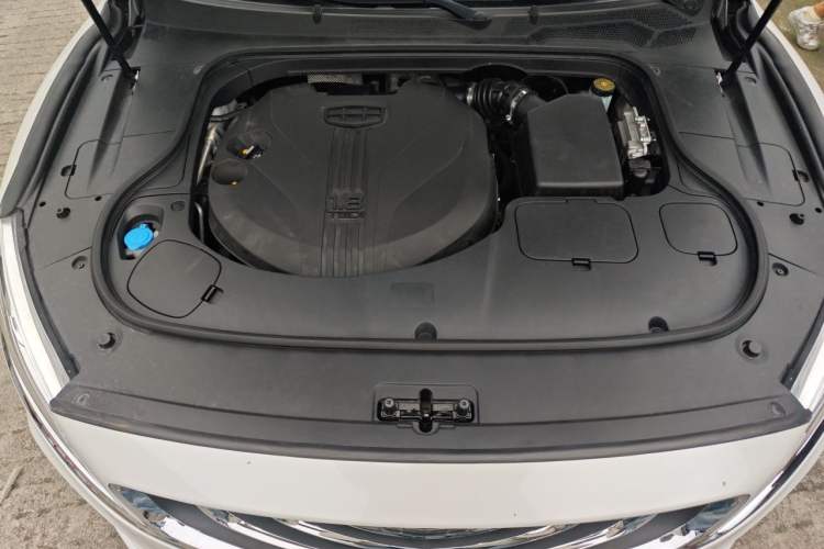 Used Geely Auto Emgrand GT 2020 Revised 1.8T Navigation Edition Engine Bay