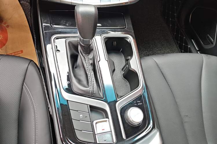 Used Geely Auto Emgrand GT 2020 Revised 1.8T Navigation Edition Gear Lever