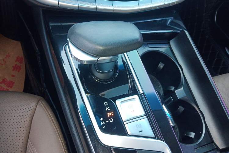 Used Geely Auto Emgrand GT 2020 1.5T MHEV Yaozhi Edition Gear Lever