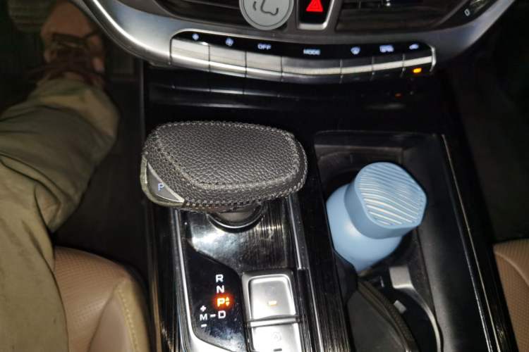 Used Geely Auto Emgrand GT 2020 1.5T MHEV Yaozun Edition Gear Lever
