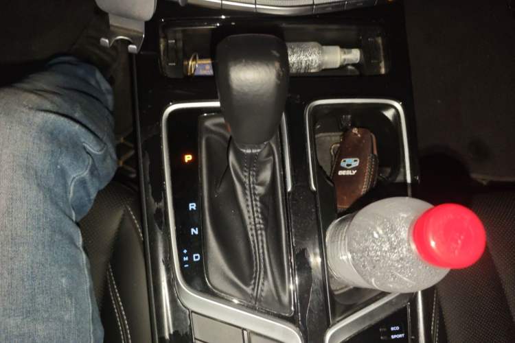 Used Geely Auto Emgrand GT 2020 Revised 1.8T Navigation Edition Gear Lever