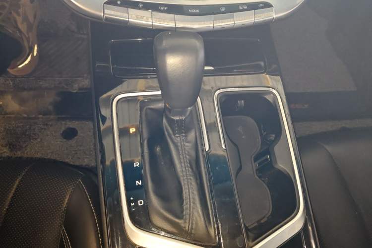 Used Geely Auto Emgrand GT 2020 1.8T Flagship Edition Gear Lever