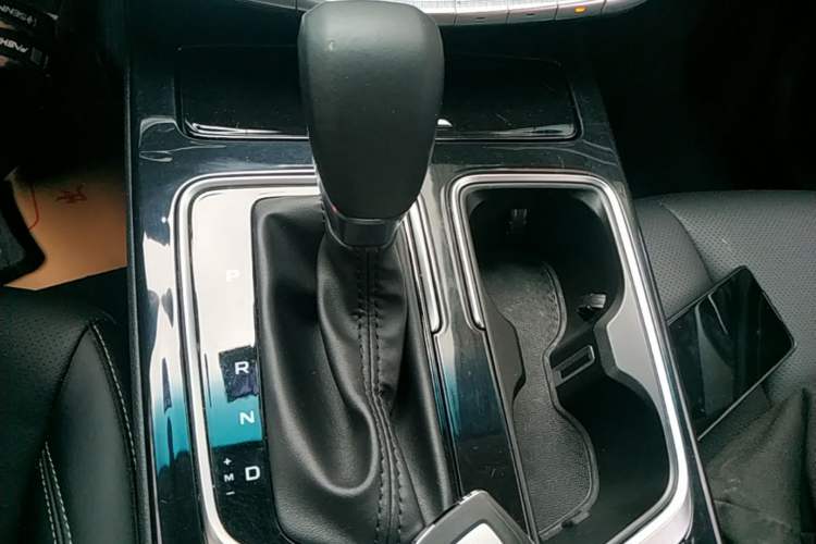 Used Geely Auto Emgrand GT 2020 Revised 1.8T Navigation Edition Gear Lever