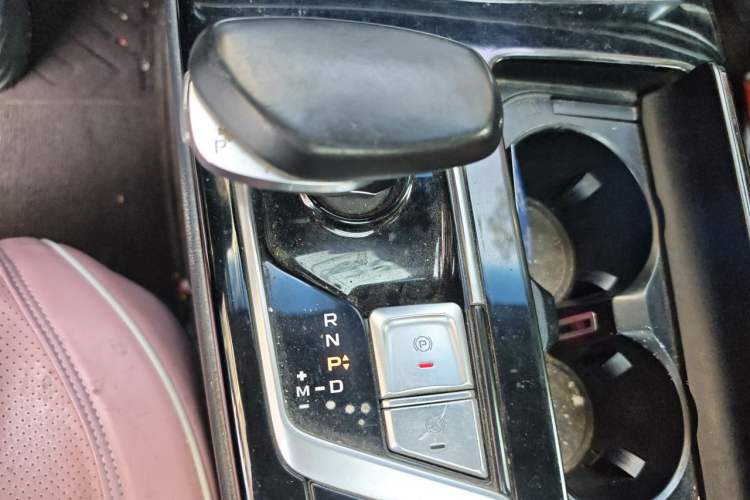 Used Geely Auto Emgrand GT 2020 1.5T MHEV Yaozun Edition Gear Lever