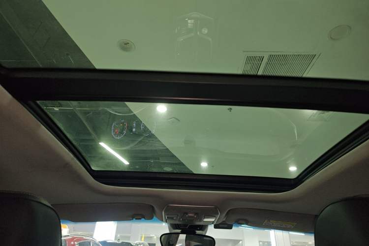 Used Geely Auto Emgrand GT 2020 Revised 1.8T Navigation Edition Headliner