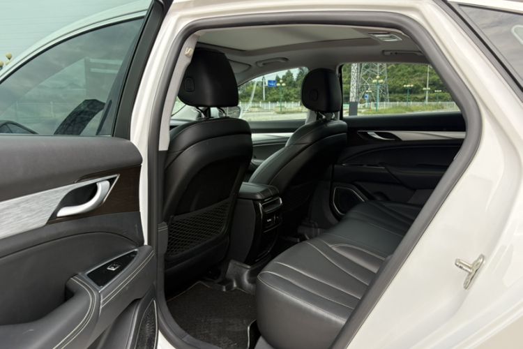 Used Geely Auto Emgrand GT 2020 Revised 1.8T Navigation Edition Interior 10