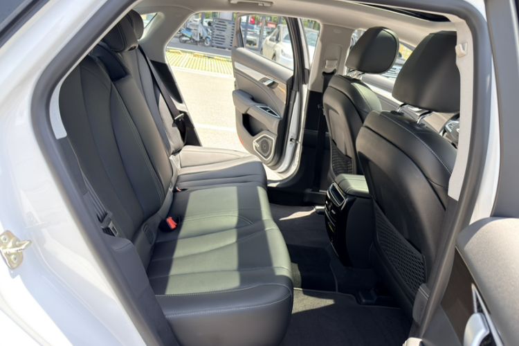 Used Geely Auto Emgrand GT 2020 Revised 1.8T Navigation Edition Interior 12
