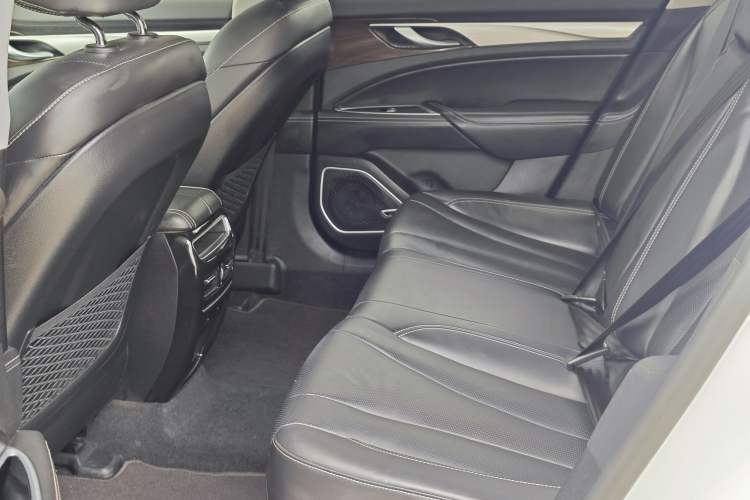 Used Geely Auto Emgrand GT 2020 1.5T MHEV Yaoxiang Edition Interior 4