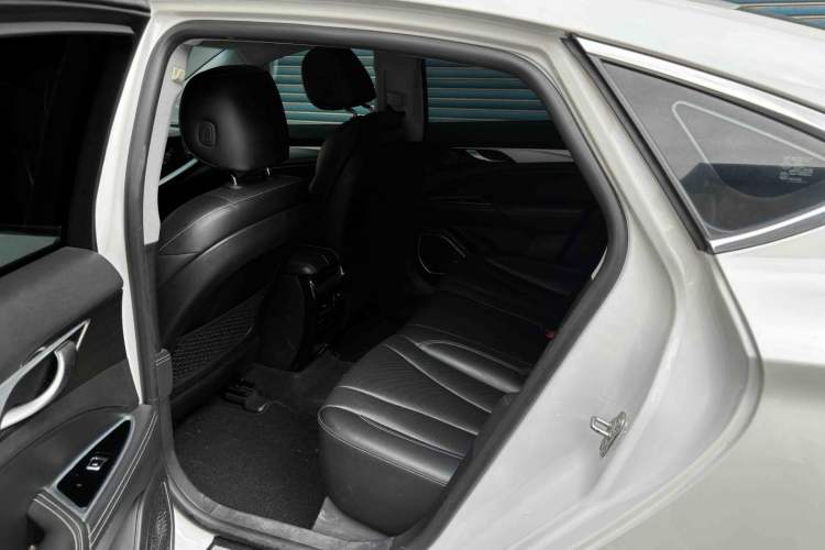 Used Geely Auto Emgrand GT 2020 Revised 1.8T Navigation Edition Interior 4